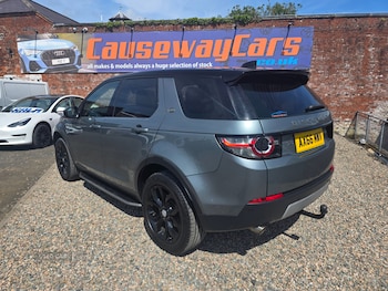 Used Land Rover Discovery Sport 2017 for sale - 79442338: Photo