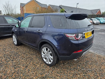Used Land Rover Discovery Sport 2016 for sale - 78405624: Photo