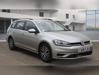 Used Volkswagen Golf 2018 for sale - 75885133: Photo