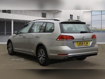 Used Volkswagen Golf 2018 for sale - 75885133: Photo