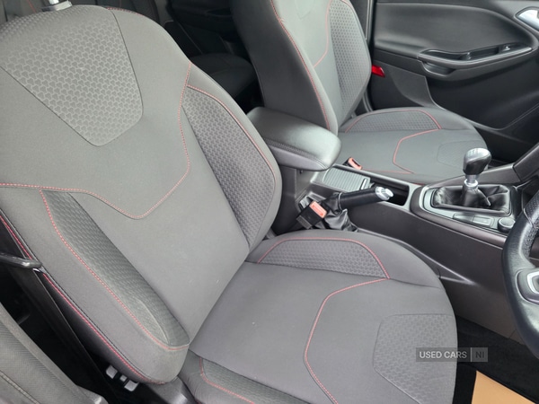 Used Ford Focus 2017 for sale - 76729428: Photo 7