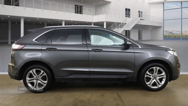 Used Ford Edge 2017 for sale - 76621236: Photo 2