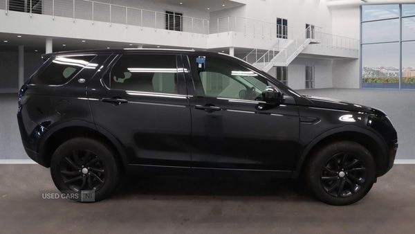 Used Land Rover Discovery Sport 2018 for sale - 76927261: Photo 2