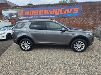 Used Land Rover Discovery Sport 2016 for sale - 79465635: Photo