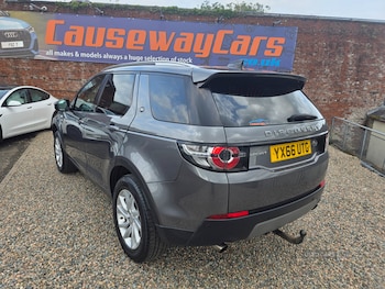 Used Land Rover Discovery Sport 2016 for sale - 79465635: Photo