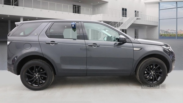 Used Land Rover Discovery Sport 2018 for sale - 77441797: Photo 2