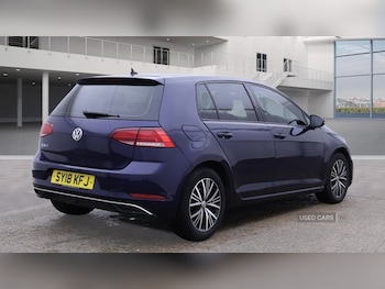 Used Volkswagen Golf 2018 for sale - 76123236: Photo 3