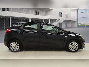Used Kia Ceed 2017 for sale - 76123412: Photo 2