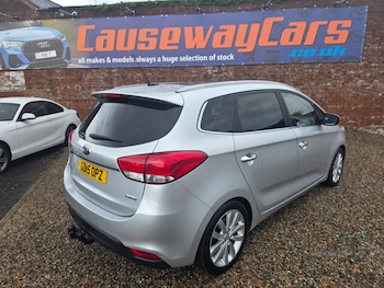 Used Kia Carens 2015 for sale - 78797474: Photo