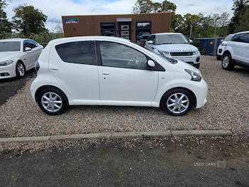 Used Toyota AYGO 2014 for sale - 75928902: Photo