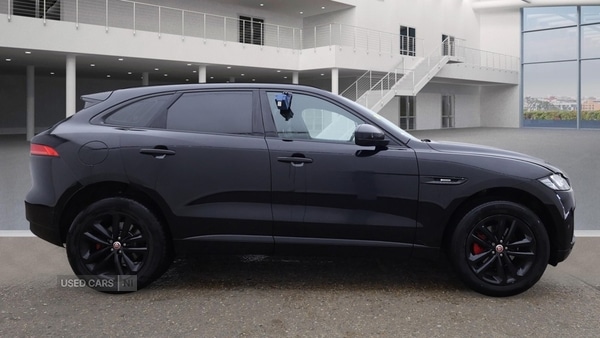 Used Jaguar F-Pace 2017 for sale - 76110131: Photo 2