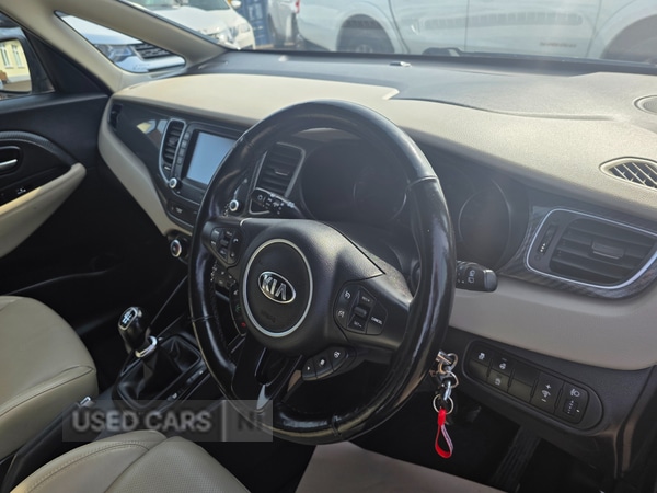 Used Kia Carens 2018 for sale - 77970940: Photo 10