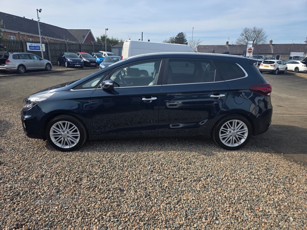 Used Kia Carens 2018 for sale - 77970940: Photo 5