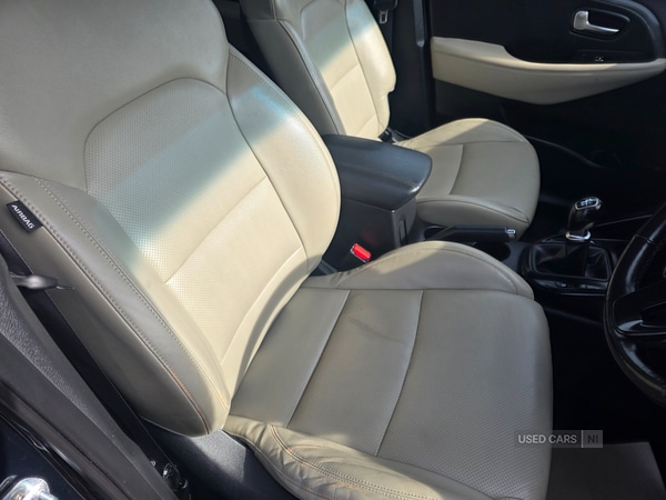 Used Kia Carens 2018 for sale - 77970940: Photo 7