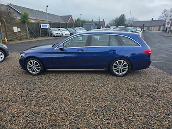 Used Mercedes-Benz C Class 2015 for sale - 76667649: Photo