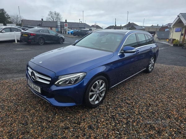 Used Mercedes-Benz C Class 2015 for sale - 76667649: Photo 5