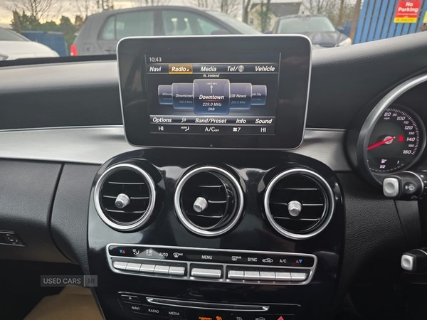 Used Mercedes-Benz C Class 2015 for sale - 76667649: Photo 9