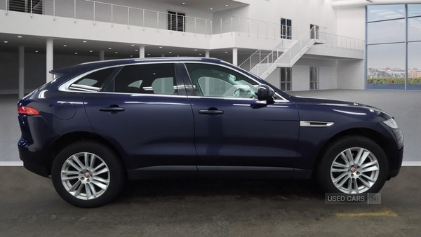 Used Jaguar F-Pace 2017 for sale - 76850760: Photo 2