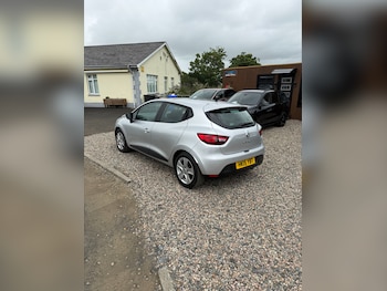 Used Renault Clio 2015 for sale - 75372536: Photo