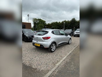 Used Renault Clio 2015 for sale - 75372536: Photo