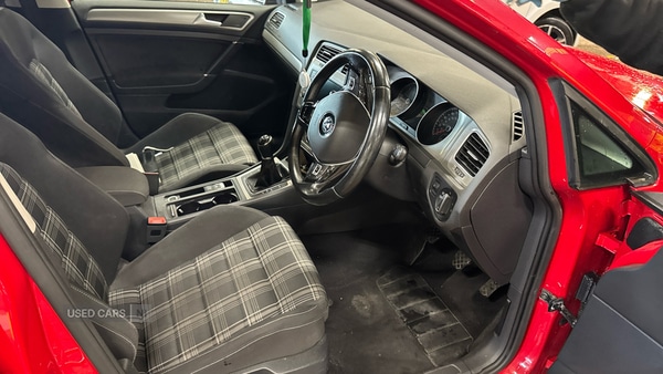Used Volkswagen Golf 2015 for sale - 76110081: Photo 8