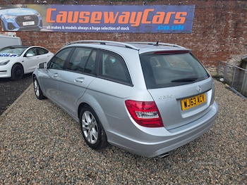 Used Mercedes-Benz C Class 2013 for sale - 79389273: Photo