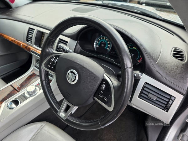 Used Jaguar XF 2013 for sale - 76458360: Photo 9