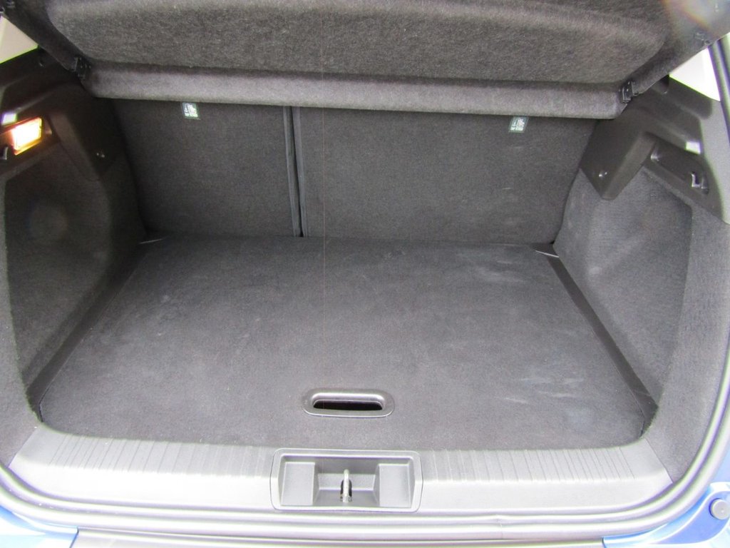 Used Renault Captur 2020 for sale - 76203175: Photo 17