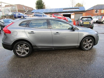 Used Volvo V40 Cross Country 2015 for sale - 78272135: Photo