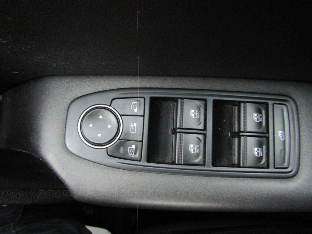 Used Renault Captur 2020 for sale - 76686409: Photo 31