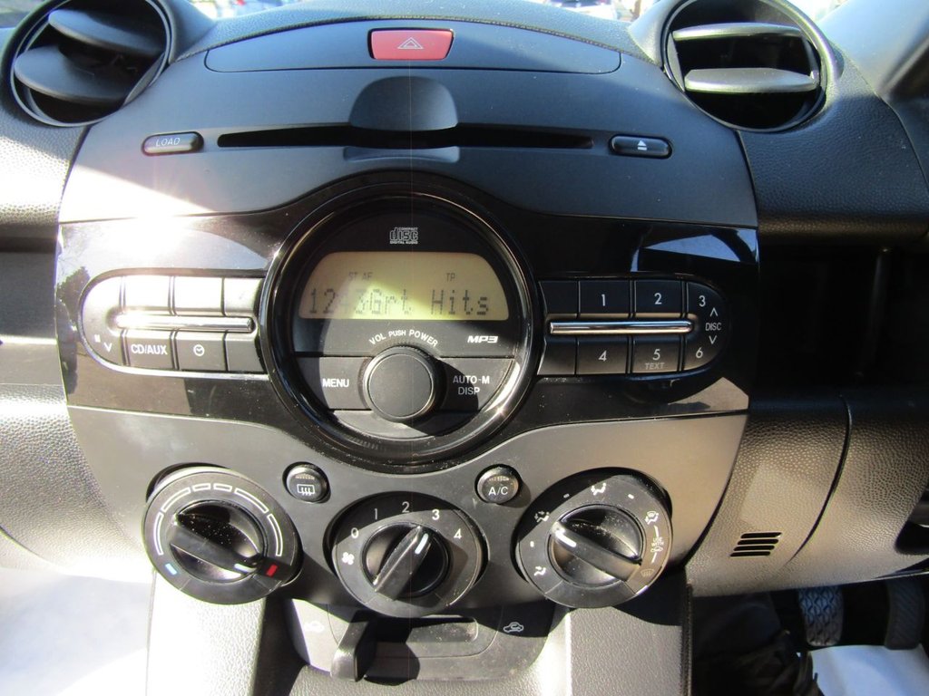 Used Mazda Mazda2 2011 for sale - 77920143: Photo 22