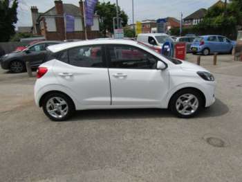 Used Hyundai i10 2020 for sale - 74947516: Photo