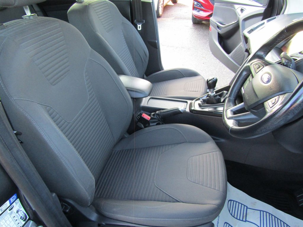 Used Ford Focus 2015 for sale - 76797880: Photo 15