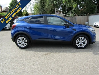 Used Renault Captur 2022 for sale - 75853910: Photo