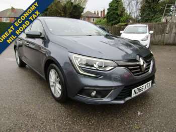 2016 (66) - 1.5 dCi Dynamique Nav Hatchback 5dr Diesel Manual Euro 6 (s/s) (110 ps)