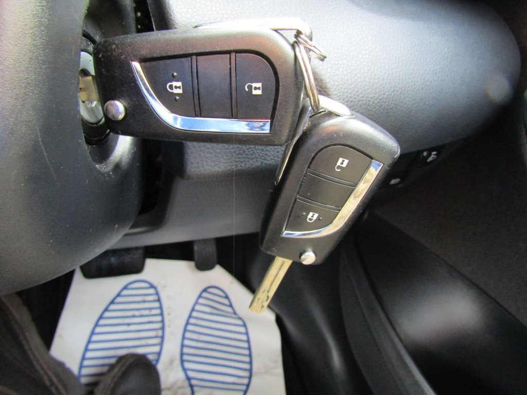 Used Toyota Yaris 2022 for sale - 76323554: Photo 31