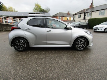 Used Toyota Yaris 2022 for sale - 76323554: Photo