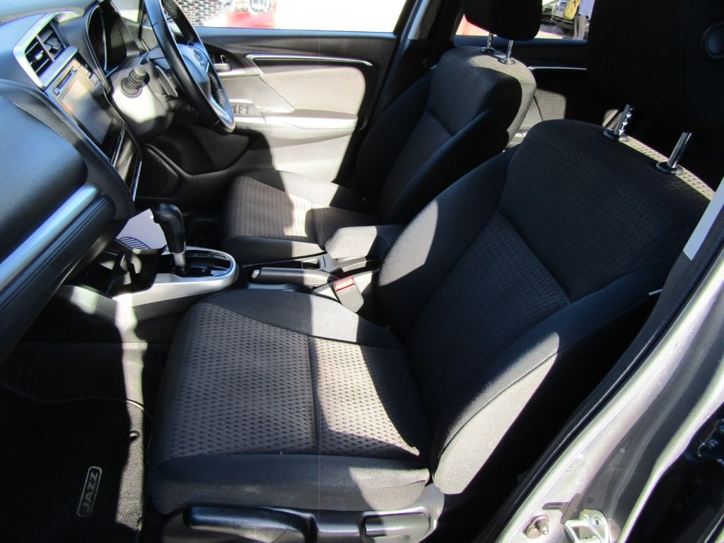 Used Honda Jazz 2018 for sale - 76185431: Photo 14