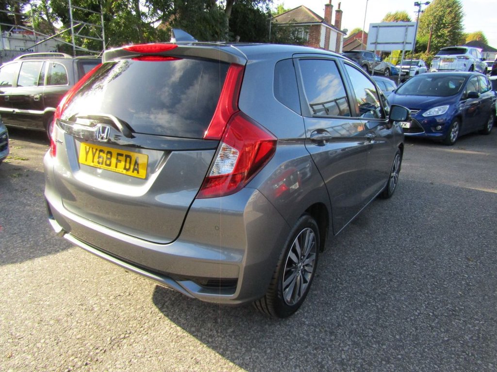 Used Honda Jazz 2018 for sale - 76185431: Photo 6