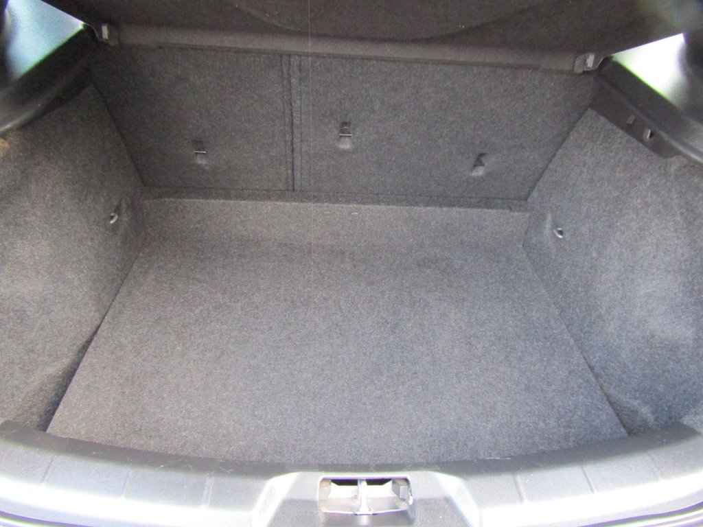 Used Volvo V40 2015 for sale - 76751214: Photo 19