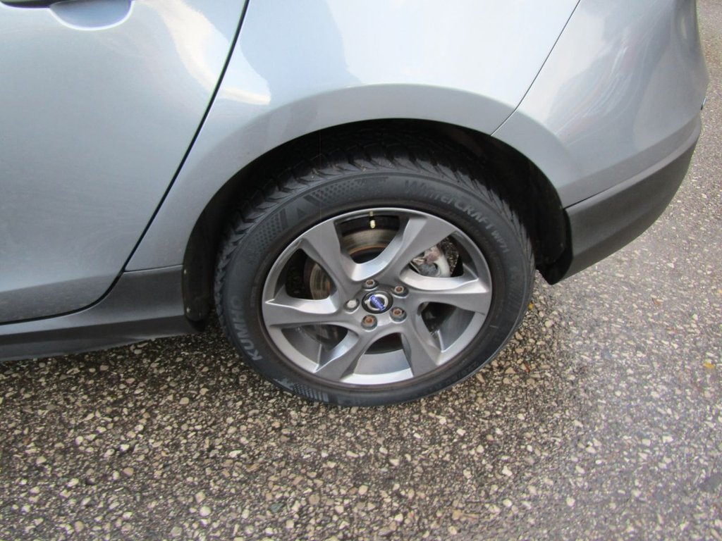 Used Volvo V40 2015 for sale - 76751214: Photo 35