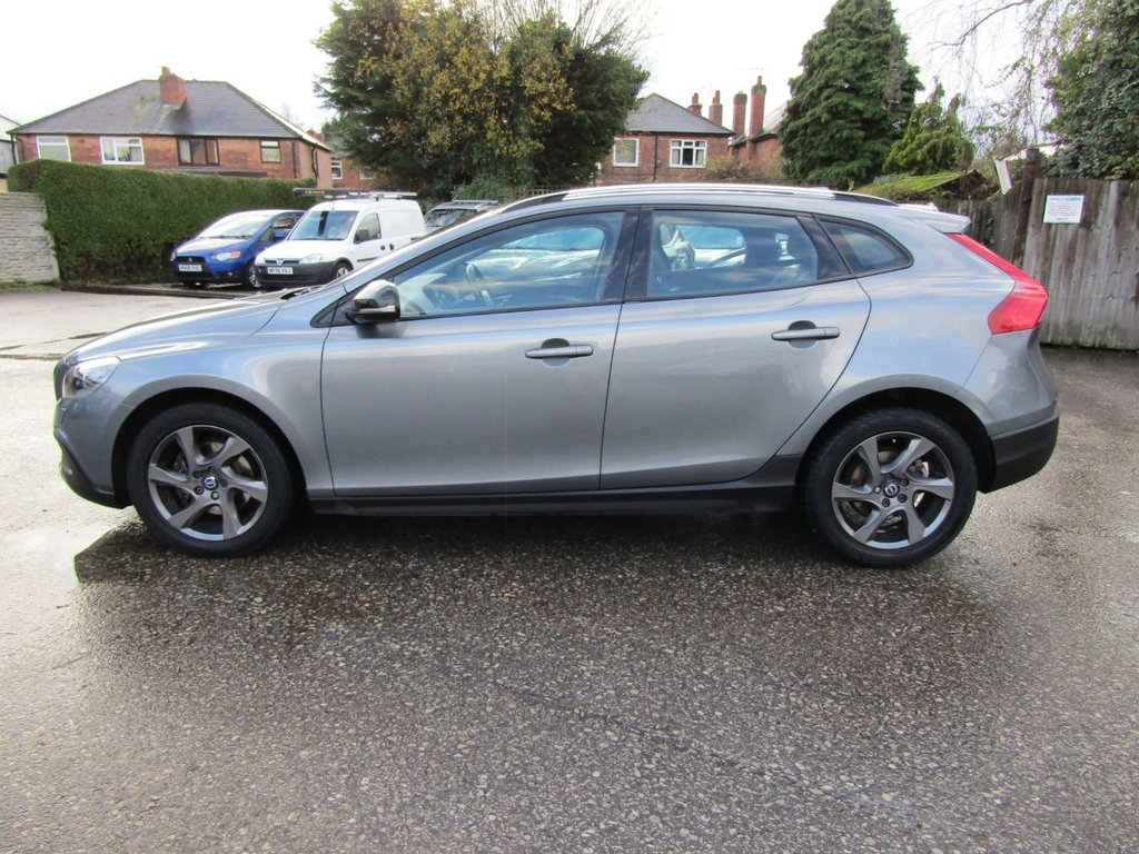 Used Volvo V40 2015 for sale - 76751214: Photo 9