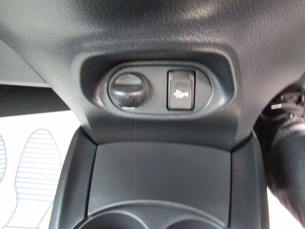 Used Toyota Yaris 2017 for sale - 76496455: Photo 20