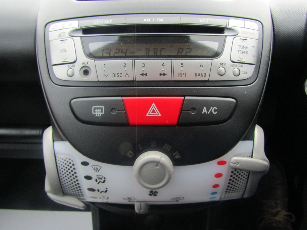 Used Toyota AYGO 2014 for sale - 77734698: Photo 22