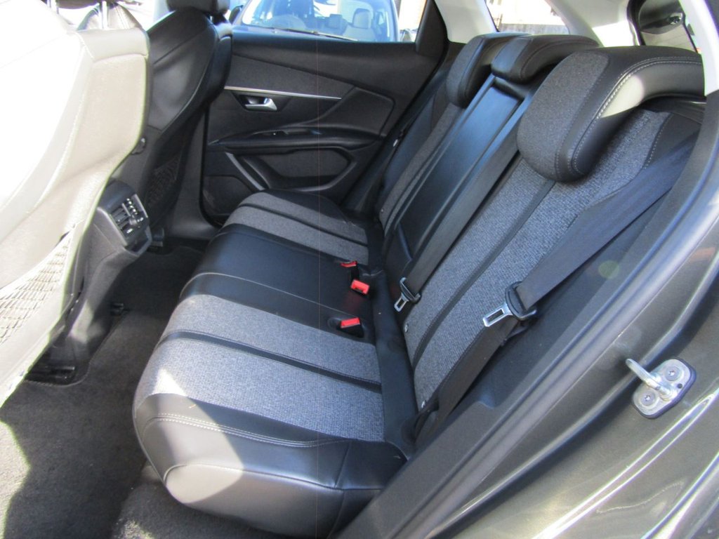 Used Peugeot 3008 2017 for sale - 77313684: Photo 16