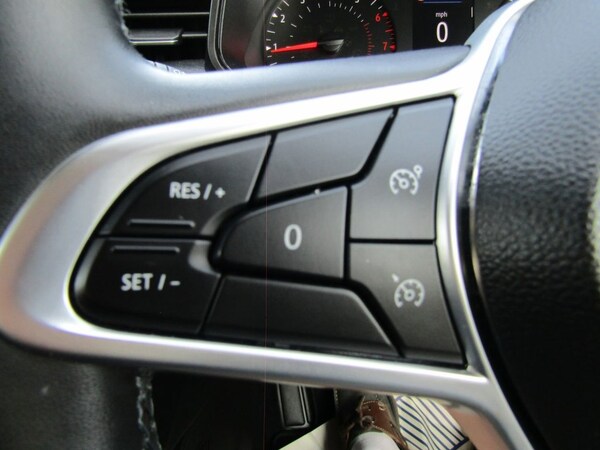 Used Renault Clio 2021 for sale - 75573479: Photo 29