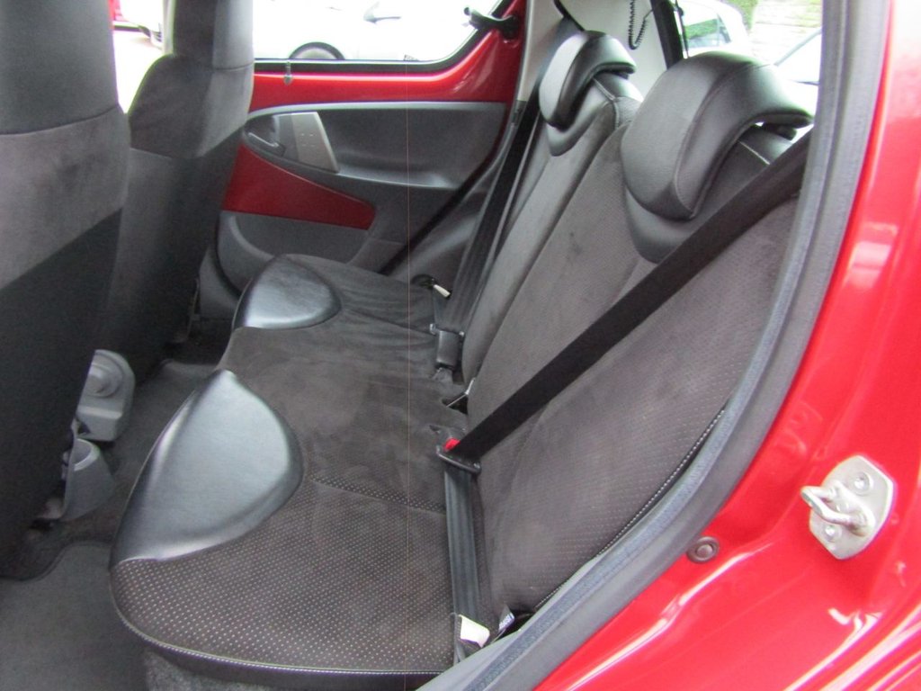 Used Toyota AYGO 2011 for sale - 77437025: Photo 15