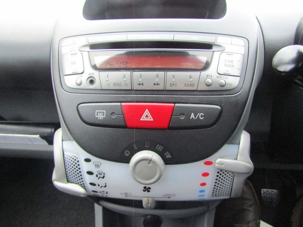 Used Toyota AYGO 2011 for sale - 77437025: Photo 20