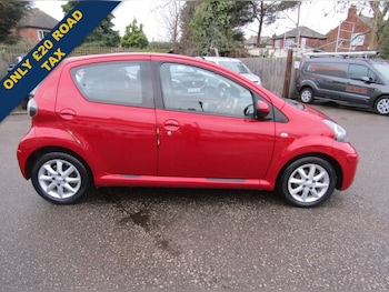Used Toyota AYGO 2011 for sale - 77437025: Photo