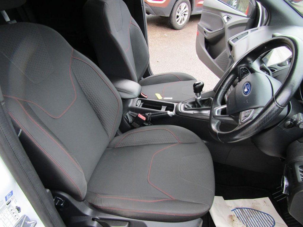 Used Ford Focus 2017 for sale - 76792336: Photo 15